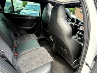 Škoda Superb Combi 1.4 TSI iV Sportline Business  Panoramadak, Trekhaak / 27