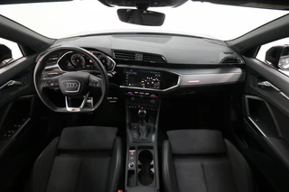 Audi Q3 Sportback 45 TFSI e PHEV S Edition (S-Line) / 2
