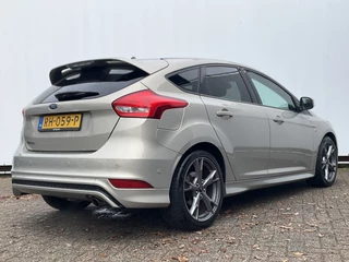 Ford Focus 1.5 ST-Line 1e Eigenaar Nav/Cruise 18 Inch Pdc NL-Auto UITSTRALING! / 13