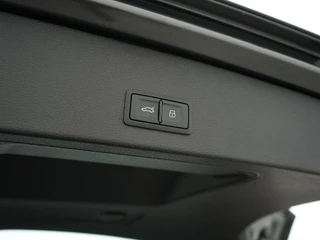 Audi Q2 35 TFSI 150PK S LINE S-TRONIC  | Panoramadak | Cruise Adaptief | Camera | Elektr. achterklep / 18