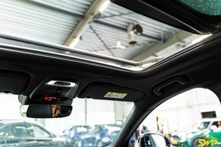 Volvo XC60 2.0 T8 Twin Engine AWD R-Design | Pano | Trekhaak zwenkbaar | Navi | Cam / 22