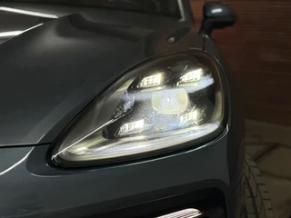 Porsche Cayenne 3.0 E-Hybrid Full Option | Vierwielbesturing | PANO | PDLS+ | BOSE | PASM | ComfortPakket | Soft Close |Trekhaak / 14