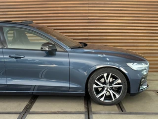 Volvo V60 2.0 B3 R-Design | Panoramadak | Harman Kardon | 360 Camera | Apple carplay & Android Auto / 22