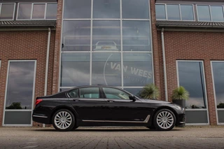 BMW 7-serie 740i High Executive | 2e eigenaar | Driving Assistant Plus | Innovation pakket | Massage | Dodehoekdetectie | Adaptieve cruise | 360 camera | Stoelventilatie | Gesture control / 8