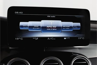 Mercedes-Benz GLC Coupé 250 4MATIC 211 PK Premium AMG Line  | S/K-Panodak | Cruise | Stoelverw. | PDC | Camera | App. Connect | ECC | LM 21" | / 19