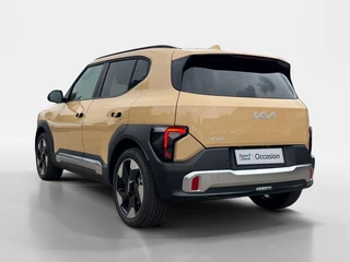 Kia EV2 Plus 42.2 kWh | Navigatie | Climate control | Adaptive cruise control | Stoel + Stuurverwarming | Parkeersensoren voor en achter + parkeercamera achter / 2