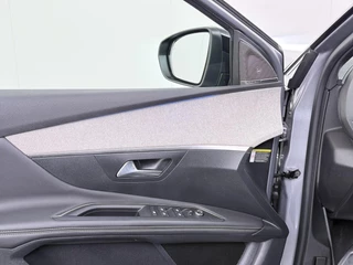 Peugeot 3008 GT SOH: 99% | PHEV | APPLE CARPLAY | ELEKTRISCHE ACHTERKLEP | CAMERA VOOR + ACHTER | ADAPTIVE CRUISE CONTROL | FOCAL AUDIO | DODEHOEK DETECTIE| RIJKLAARPRIJS INCL. 12 MND BOVAG GARANTIE / 20