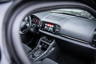 Skoda Karoq 1.5 TSI ACT Sportline Business | Autom. | Navi | PDC | Cruise | LED / 36