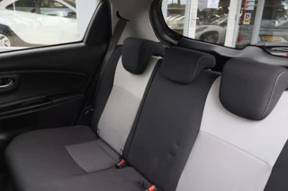 Toyota Yaris 1.5 HYBRID DYNAMIC APPLE/ANDROID KEYLESS CLIMA CAMERA / 23