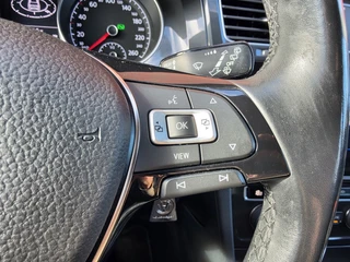Volkswagen Golf 1.5 TSI Comfort Line Business | Automaat | Massagestoel | Adaptieve Cruise | Navigatie | Parkeersensoren | Bluetooth | Climate Control / 17