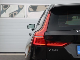 Volvo V60 2.0 T6 Plug-in hybrid AWD Ultra Bright | SOH 99% | Long Range / 53