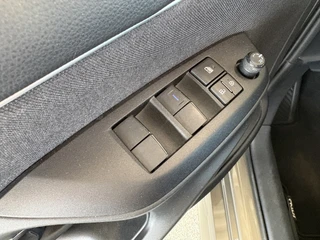 Toyota Yaris 1 .5 Hybrid Dynamic 5-drs. CAMERA/KEYLESS/NAVI/CARPLAY/16INCH / 47