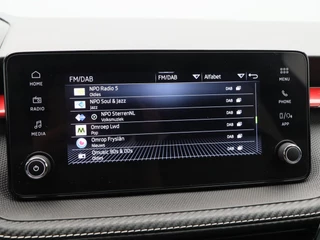 Škoda Fabia 1.0 TSi Monte Carlo 115 Pk Automaat | Stoelverwarming | Camera | Climatronic | CarPlay | Cruise Control | 17 Inch | 27.303 Km !! / 25