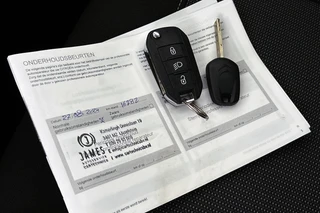 Citroen C3 1.2 PureTech C-Series Navigatie Clima / 24