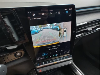 Renault Austral 1.2 E-TECH FULL HYBRID 200 ICONIC AUTOMAAT  Stuurverwarming | 360 Camera | Keyless / 17