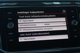 Volkswagen T-Roc 1.5 TSI R-Line Org. NL | Af. Trekhaak | Virtueel | ACC | Stoel/stuurverwarming / 16