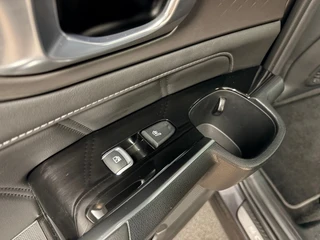 Kia SORENTO 1.6 T-GDI Plug-in Hybrid 4WD ExecutiveLine 7persoons / Panoramadak / 360 camera / head-up /dealer onderhouden / 24