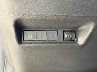 Jeep Avenger Summit 54 kWh | Climate & Adaptive Cruise Control | Achteruitrijcamera | Dodehoek detectie | Applecarplay/Android Auto | / 21