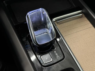 Volvo XC60 2.0 T8 Plug-in hybrid AWD Ultra Dark / 39