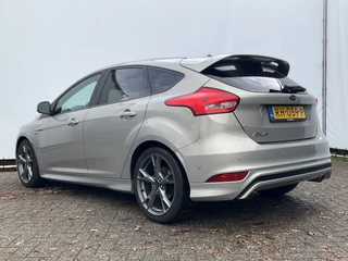 Ford Focus 1.5 ST-Line 1e Eigenaar Nav/Cruise 18 Inch Pdc NL-Auto UITSTRALING! / 4