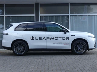 Leapmotor C10 REEV Design 28.4 kWh 215PK Automaat Navigatie, Camera 360, Lichtmetalen velgen, Elektrische Achterklep, Kunstlederen bekleding, Stoel Verwarming & Ventilatie / 8