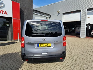 Toyota PROACE Electric Shuttle LONG EXTRA RANGE DYNAMIC 75KWH 8-PERSOONS ROLSTOELAUTO VERLAAGD-INBOUW-OPRIJPLAAT 2x SCHUIFDEUR / 7