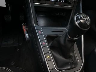 Volkswagen Polo 1.0 TSI Highline R-Line Panoramadak LED Virtual Cockpit / 23