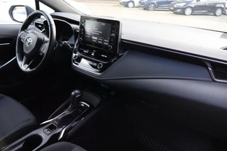 Toyota Corolla 2.0 Hybrid BI-TONE STOEL/WISSER&STUURVERW HEAD UP DISPLAY KEYLESS DAB+ CAMERA LM-VELGEN APPLE/ANDROID / 23