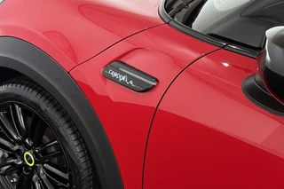 MINI Electric Camden Go Edition 33 kWh SOH 97% Apple CarPlay Achteruitrijcamera Sportstoelen Stoelverwarming / 35