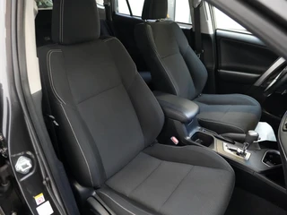 Toyota RAV4 2.5 Hybrid Dynamic / 7