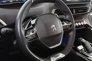 Peugeot 3008 1.6 HYbrid 225 GT 1e Eigenaar Panoramadak Leder FOCAL / 14