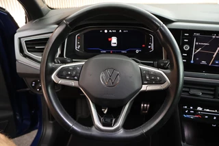 Volkswagen Polo 1.0 TSI 95pk 2x R-Line Climate Control ACC Camera Stoelverwarming Keyless Navigatie / 17