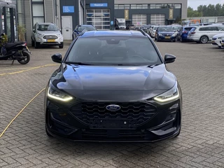 FORD Focus 1.0 EcoBoost Hybrid 125pk ST-Line / 4