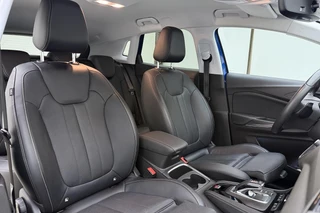 Opel Grandland X 1.6 Turbo Hybrid Elegance Automaat | Lederen bekleding | Stoelverwarming en ventilatie | Electrische achterklep | Keyless | Navigatie | DAB radio / 15