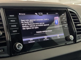 Skoda Karoq 1.5 TSI Sportline | Pano | Clima | Stuur/Stoelverwarming | Cruise | Carplay | Navi | ( Vestiging - Nieuwegein) / 27
