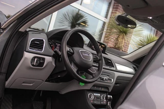 Audi Q3 2.0 TFSI quattro Pro Line | S-tronic Automaat | Panoramadak | 211 pk | Stoelverwarming | Climate control | Navi | Xenon | Bluetooth | 18 inch | PDC | Quattro / 33