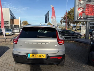 Volvo XC40 1.5 T4 Plug-in hybrid Plus Dark / Panorama-dak / Harman-Kardon / camera / stuur en stoel verwarming / 6
