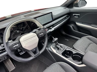 Kia K4 1.0 T-GDi MHEV GT-Line Launch Edition (pano) | Stoel & stuurverwarming | Wireless carplay/android auto | Fabrieksgarantie t/m 6-2036 +3x 1 jaar* | metallic lak | NAP / 15