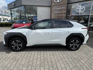 Toyota bZ4X DYNAMIC 71KWH BI-TONE PANO-DAK STOEL/STUURVERW BLIND-SPOT 360° CAMERA EL-ACHTERKLEP WARMTEPOMP / 2