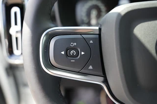 Volvo XC40 1.5 T4 RECH R-DESIGN Camera,Carplay, Harman Kardon / 26
