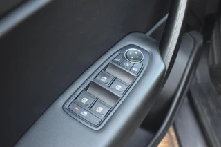 Renault Captur 1.0 TCe 90 Zen Carplay Navigatie | 2e Eigenaar | Goed onderhouden | 12 mnd BOVAG garantie | Whatsapp 06-53188999 / 10