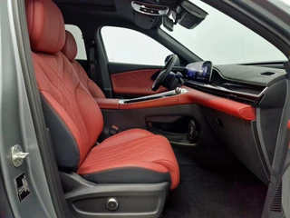 Omoda 9 1.5T-GDi SHS-P Premium Enige in Nederland met rood lederen bekleding ! / 46