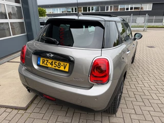 Mini Mini 1.5 Cooper Chili Serious Business / Works / Pano / H&K / Led / Sportleder / Cruise . / 12