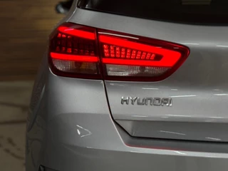 Hyundai I30 N-Line 1.0 T-GDi 120PK MHEV | Digital Dash | Sport Pack | Comfort Pack | Lane Assist | Drive Select | Camera | NAVI | / 31