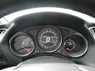 Citroen C4 1.2 PureTech Tendance | 130PK | Navigatie | Climate control | Extra getint glas | Lichtmetalen velgen | Cruise control | Trekhaak | Automatische verlichting | Regensensor | / 17