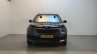 Skoda Kamiq 1.0 TSI 110pk Business Edition LED Stoelverwarming Navigatie Parkeersensoren Virtual Cockpit / 14