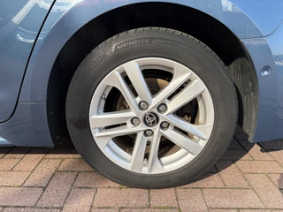 Toyota Corolla Touring Sports 1.8 Hybrid Business Plus  KEYLESS/CAMERA/ADAPT.CRUISE/PDC / 54