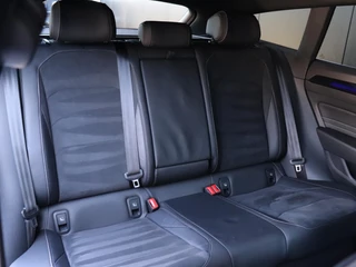 Volkswagen Arteon Shooting Brake 2.0 TSI R-Line Business+ | DSG | PANO-DAK | CAMERA | STOEL/STUURVERW. | APPLE CARPLAY | ADAPT. CRUISE | / 17
