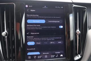 Volvo XC60 T6 Recharge AWD Plus Dark | Longe Range | Stoelverwarming | Parkeercamera | Panoramadak | Pilot Assist  | Leder | Keyless / 48
