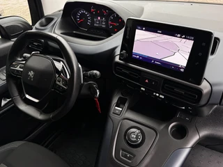 Peugeot Rifter 1.2 PureTech Allure | Automaat | Trekhaak | Distributieriem vervangen| Camera | Climate Control / 13